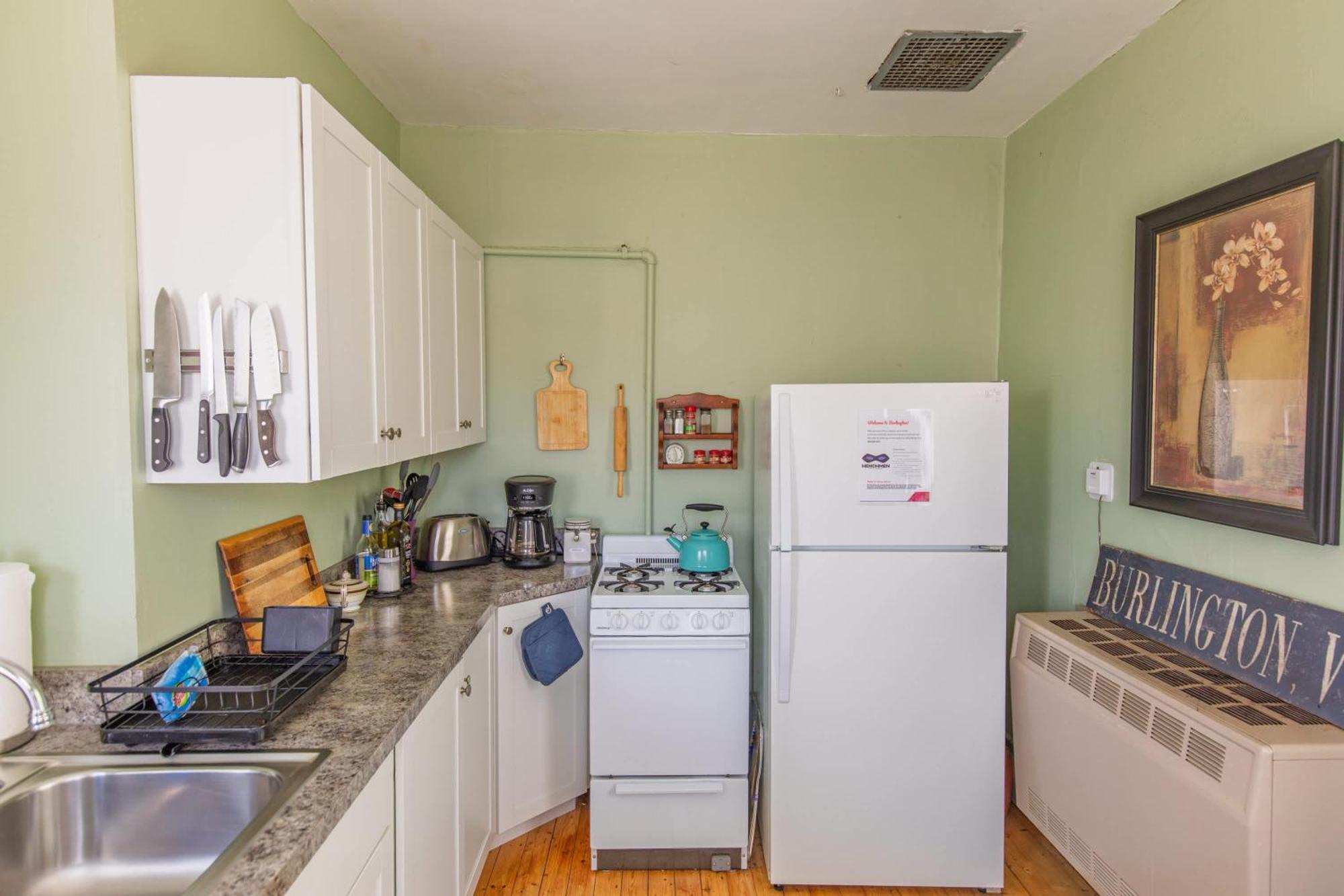 Centrally Located With Lake Views Burlington Zewnętrze zdjęcie